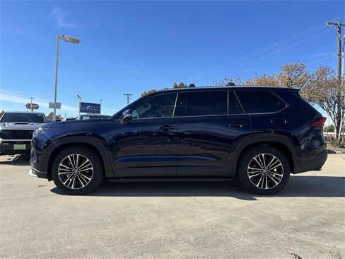 New 2024 Toyota Grand Highlander AWD Hybrid image 2
