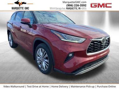 Used 2023 Toyota Highlander Platinum