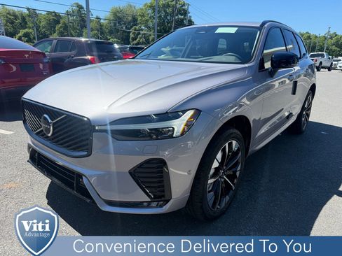 New 2026 Volvo XC60 B5 Plus w/ Protection Package Premier AWD/4WD image 4