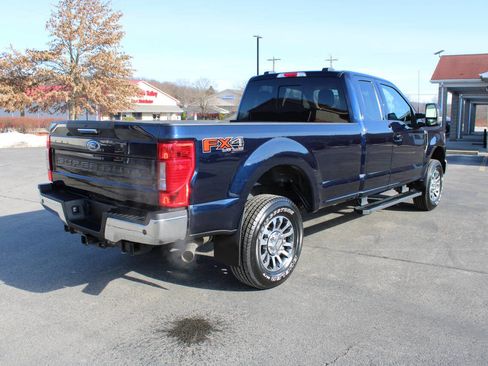 Used 2022 Ford F250 Lariat w/ Lariat Value Package image 5