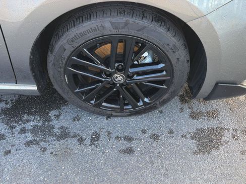 Certified 2025 Toyota Camry SE FWD image 37