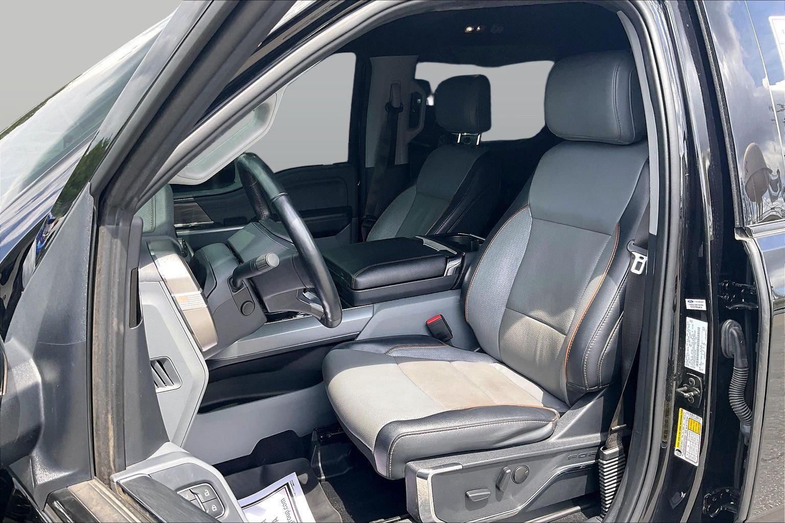 Used 2024 Ford F150 Lariat w/ Mobile Office Package AWD/4WD image 28