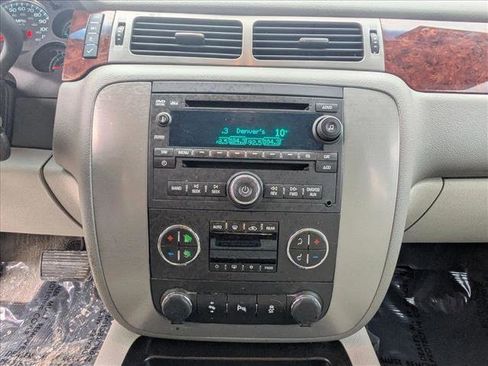 Used 2013 GMC Yukon SLT w/ SLT-2 Equipment Package image 17