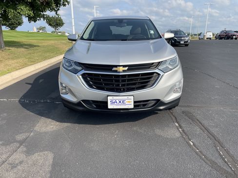 Used 2018 Chevrolet Equinox LT FWD image 8