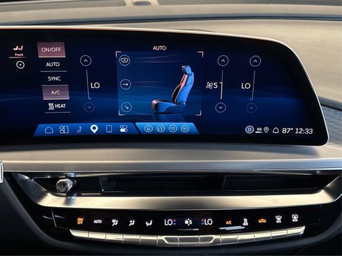 New 2026 Cadillac Lyriq Sport AWD/4WD image 25