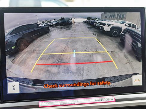 Used 2024 Toyota Tacoma TRD Sport image 25