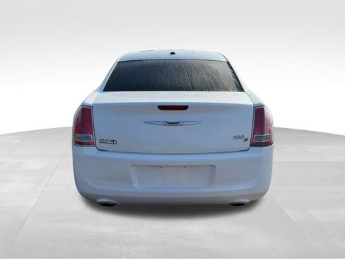 Used 2014 Chrysler 300 S RWD image 5