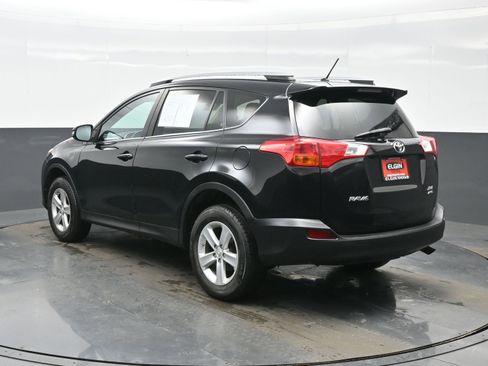 Used 2013 Toyota RAV4 XLE image 4