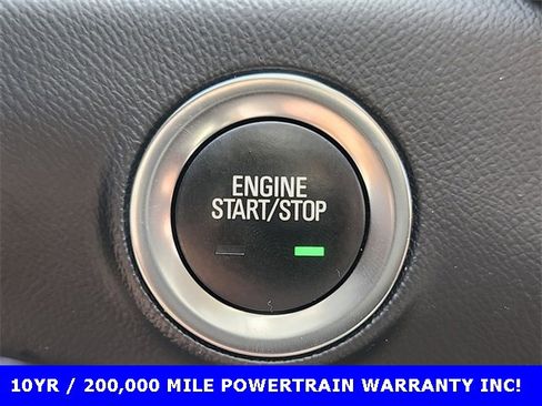 Used 2022 GMC Terrain SLT w/ Elevation Edition image 30