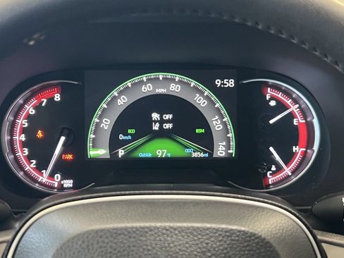 Used 2025 Toyota RAV4 XLE Premium FWD image 24