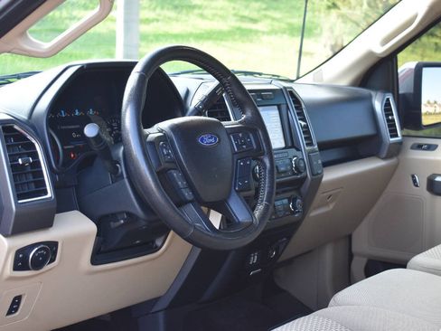 Used 2016 Ford F150 XLT w/ Equipment Group 302A Luxury AWD/4WD image 18