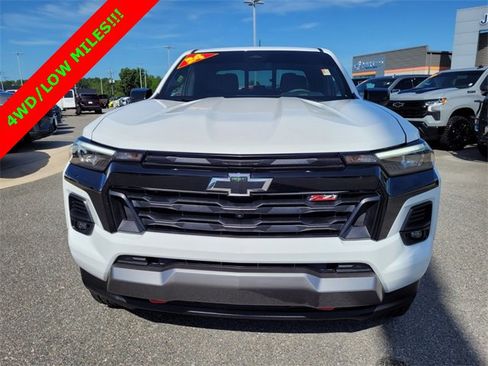 Used 2024 Chevrolet Colorado Z71 w/ Z71 Convenience Package 2 image 2