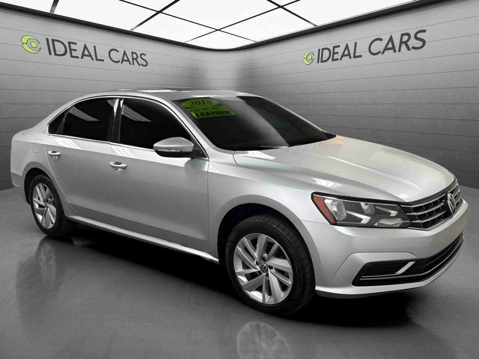 Used 2018 Volkswagen Passat 2.0T SE FWD image 3