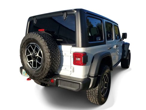 Used 2024 Jeep Wrangler Unlimited Rubicon AWD/4WD image 4