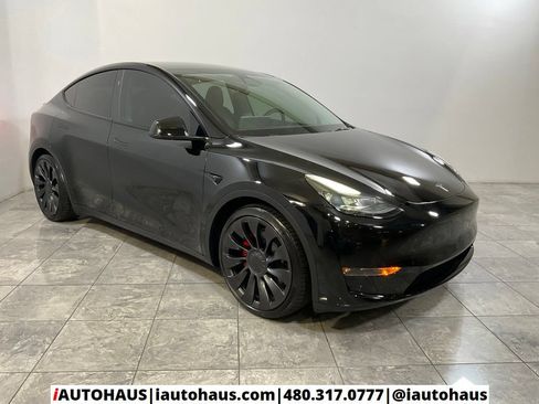 Used 2023 Tesla Model Y Performance AWD/4WD image 7