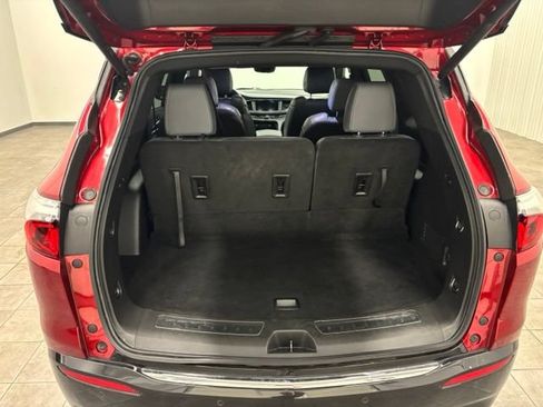 Used 2024 Buick Enclave Essence w/ Sport Touring Edition FWD image 8
