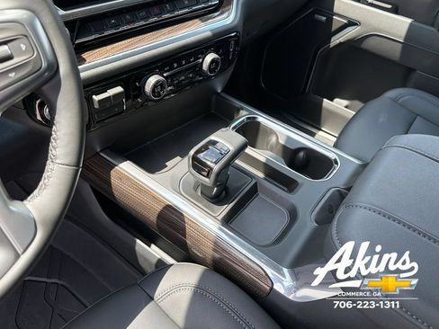 New 2026 Chevrolet Silverado 1500 RST w/ Redline Edition AWD/4WD image 8