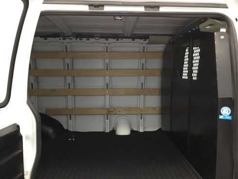 Used 2023 GMC Savana 2500 w/ Driver Convenience Package image 17