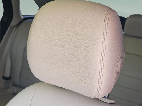 Certified 2021 Mercedes-Benz GLC 300 image 16