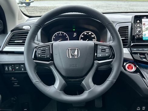 Used 2026 Honda Odyssey Touring image 19