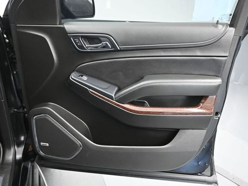 Used 2020 GMC Yukon XL SLT image 50