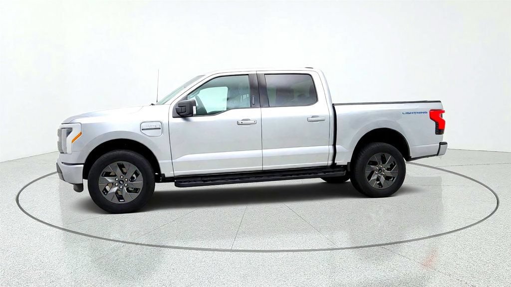 Used 2023 Ford F150 Lightning XLT w/ Equipment Group 312A High AWD/4WD image 8