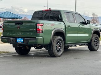 Used 2022 Nissan Frontier PRO-4X w/ Pro-4X Premium Package video 2