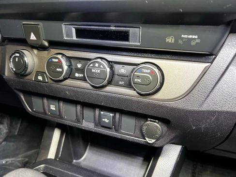 Used 2021 Toyota Tacoma SR image 35