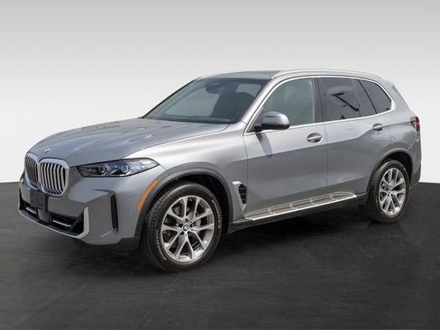 Used 2026 BMW X5 xDrive40i AWD/4WD image 4