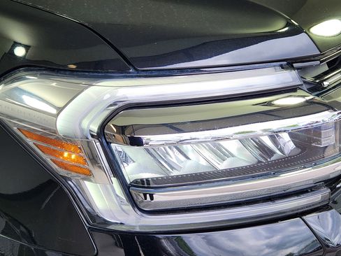 Used 2023 Ford Expedition Limited AWD/4WD image 10