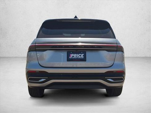 Used 2024 Lincoln Nautilus Black Label AWD/4WD image 8