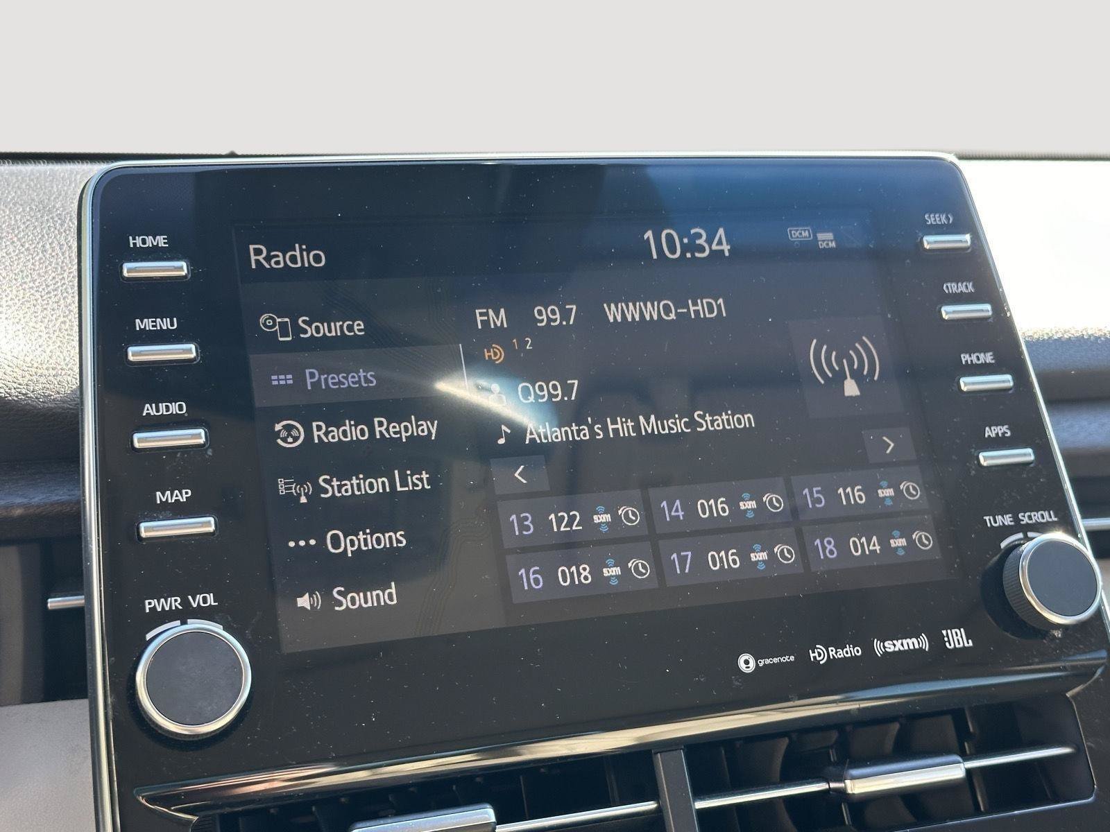 Used 2019 Toyota Avalon Limited FWD image 12