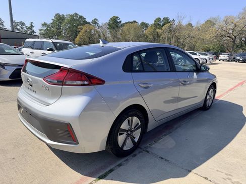 Used 2022 Hyundai Ioniq Blue image 9