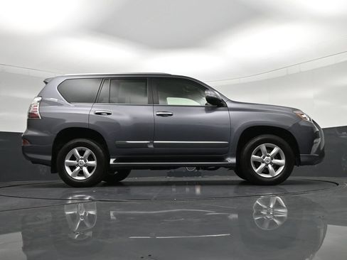 Used 2019 Lexus GX 460 w/ Navigation Package AWD/4WD image 29