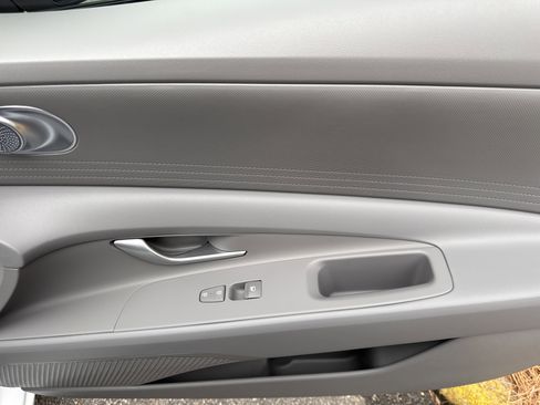 New 2026 Hyundai Elantra Blue image 18