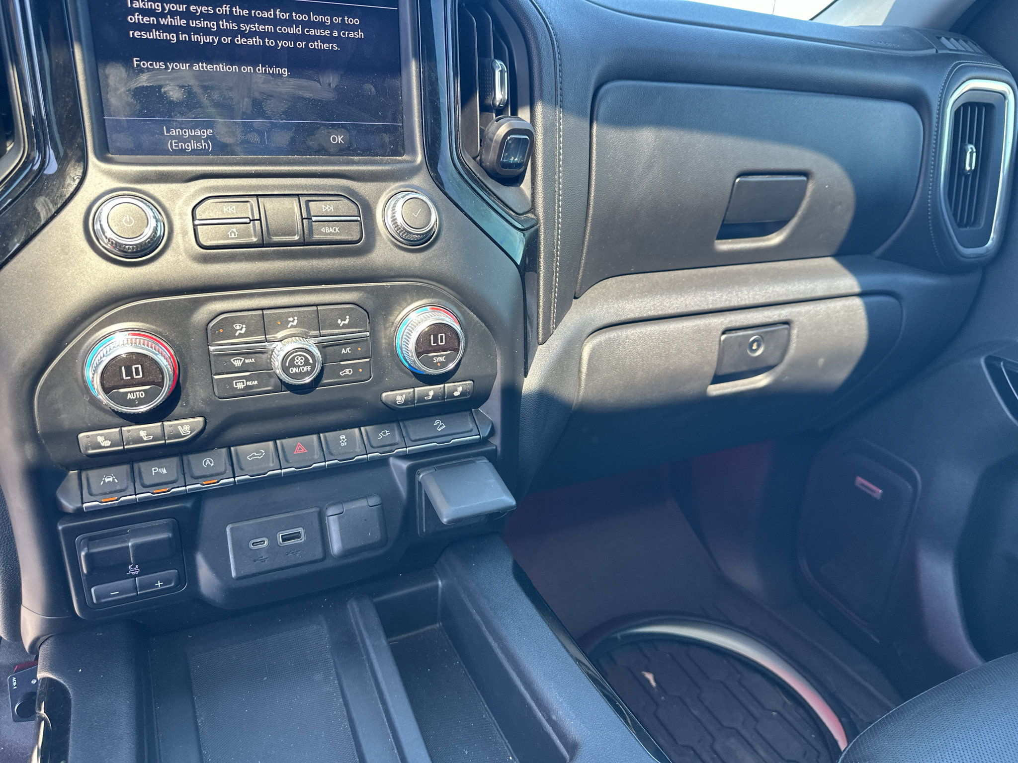 Used 2019 GMC Sierra 1500 SLT w/ SLT Premium Plus Package AWD/4WD image 21