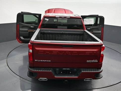 Used 2020 Chevrolet Silverado 1500 High Country w/ Technology Package AWD/4WD image 36