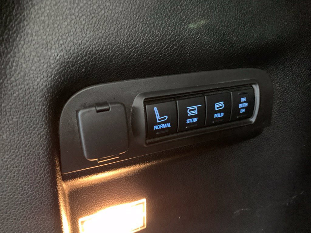Used 2017 Ford Explorer Limited FWD image 13
