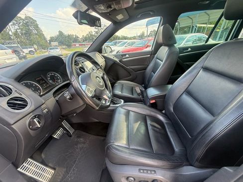 Used 2014 Volkswagen Tiguan R-Line image 12