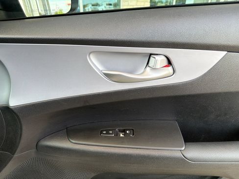 Used 2024 Kia Forte LX FWD image 23