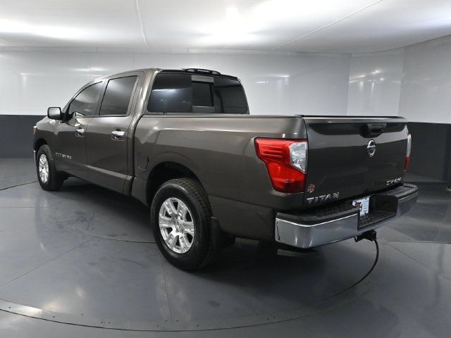 Used 2018 Nissan Titan SV AWD/4WD image 6