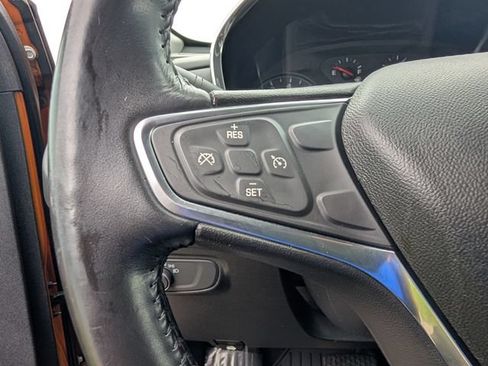 Used 2018 Chevrolet Equinox LT FWD image 12