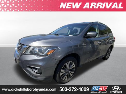 Used 2019 Nissan Pathfinder SL AWD/4WD image 4