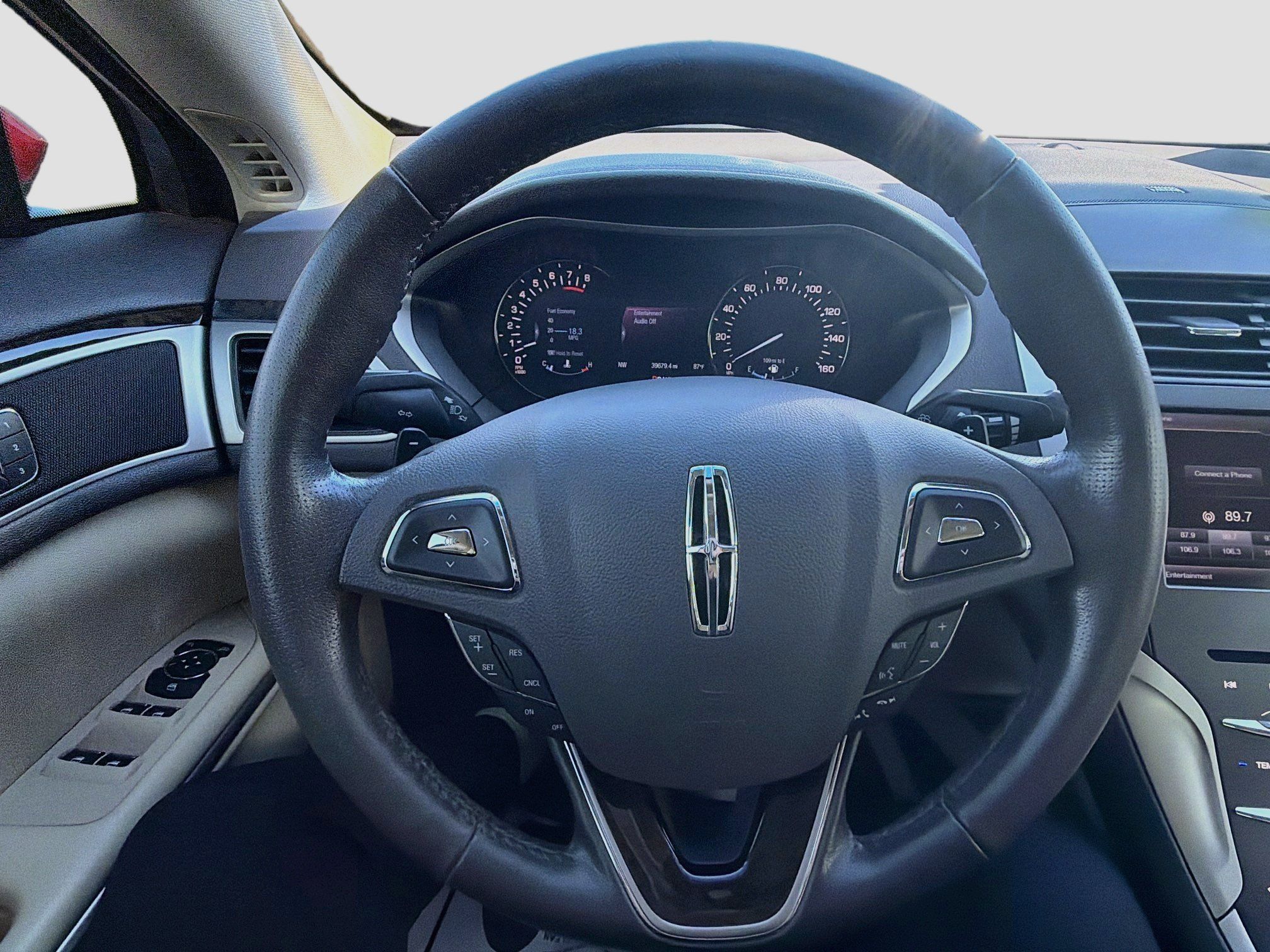 Used 2013 Lincoln MKZ FWD image 11