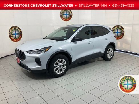 Used 2025 Ford Escape Active image 1