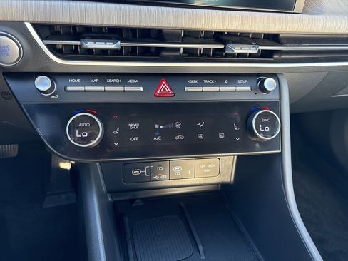 Used 2024 Hyundai Sonata SEL image 13