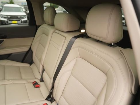 Used 2025 Lincoln Nautilus Reserve w/ Jet Appearance Package image 14