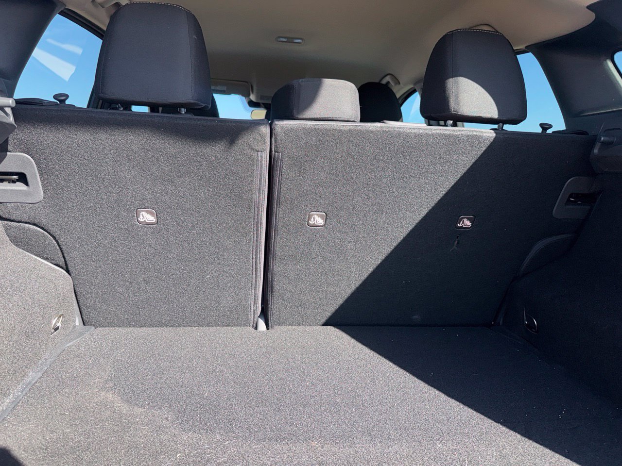 Used 2026 Nissan Kicks SV w/ Cold Weather Package FWD image 41