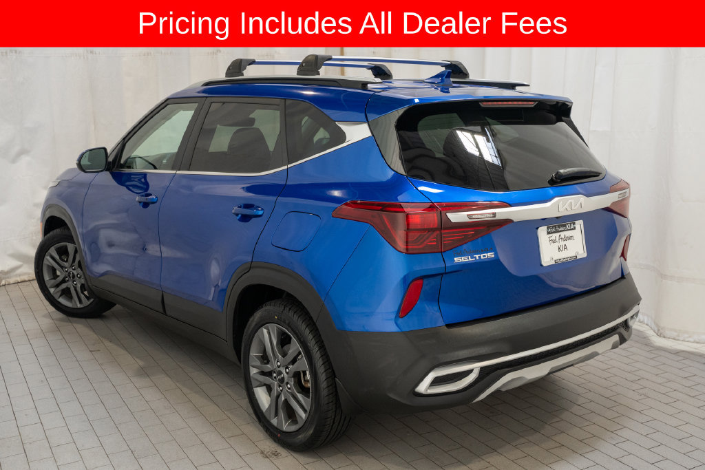 Certified 2023 Kia Seltos S w/ Navigation Package FWD image 3