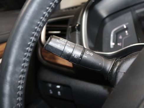 Used 2021 Honda CR-V Touring image 38